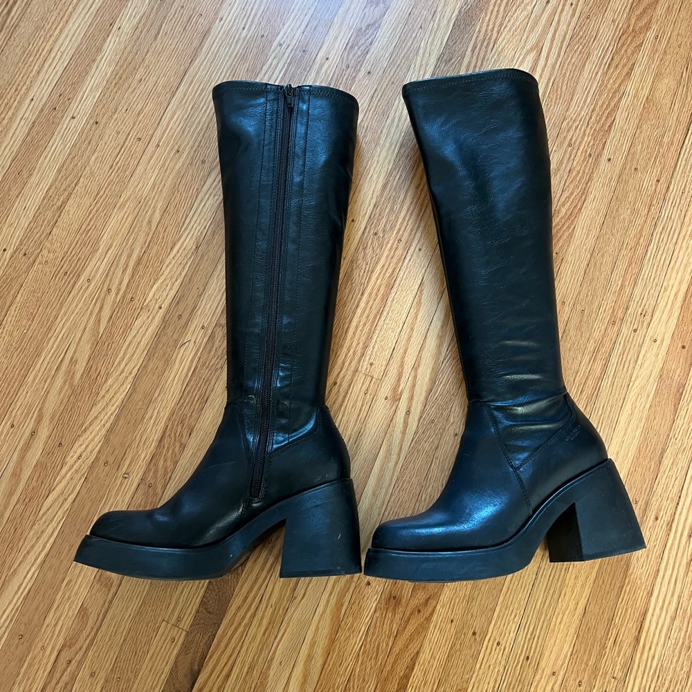 Black Knee-High Leather Boots